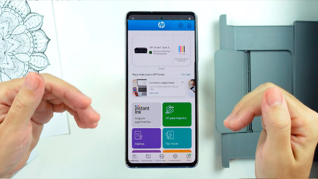 Aplicativo HP Smart permite controlar sua HP Smart Tank 517 pelo celular e trazer recursos adicionais como edição de fotos e documentos.